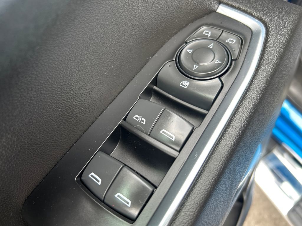 Used 2023 Chevrolet Silverado 1500 LT AWD/4WD image 19