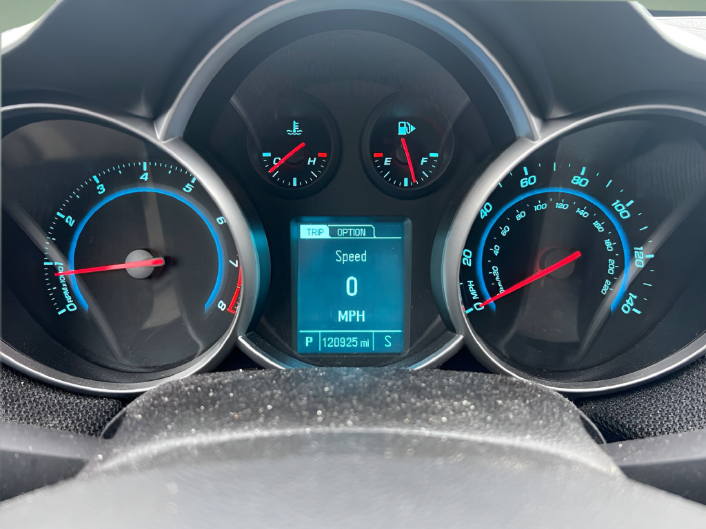 Used 2014 Chevrolet Cruze LT FWD image 21