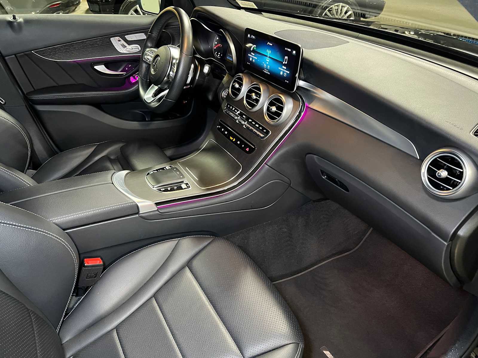 Used 2022 Mercedes-Benz GLC 300 4MATIC image 11