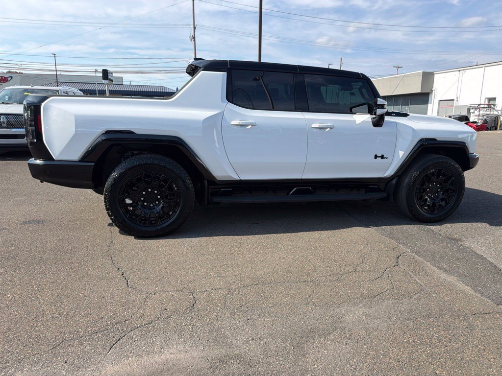 Used 2025 GMC Hummer EV 2X w/ LPO, Dark Essentials Package AWD/4WD image 7
