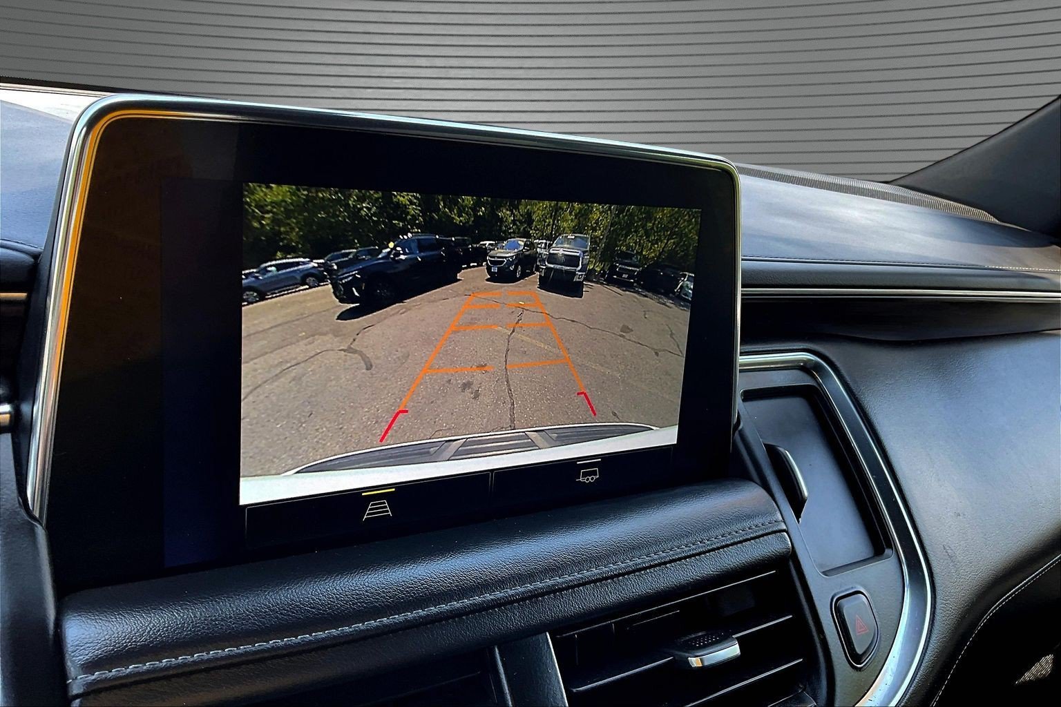 Used 2022 Chevrolet Tahoe LT AWD/4WD image 9