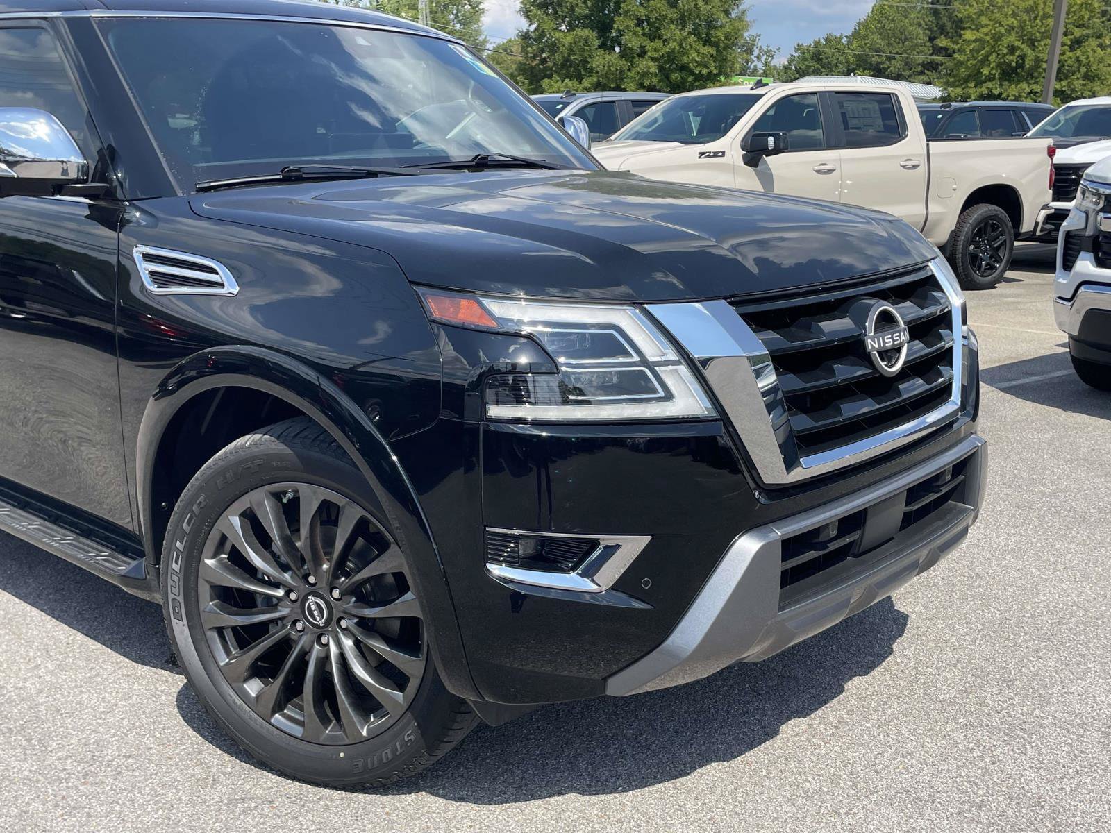 Used 2023 Nissan Armada Platinum w/ Captain's Chairs Package AWD/4WD image 27