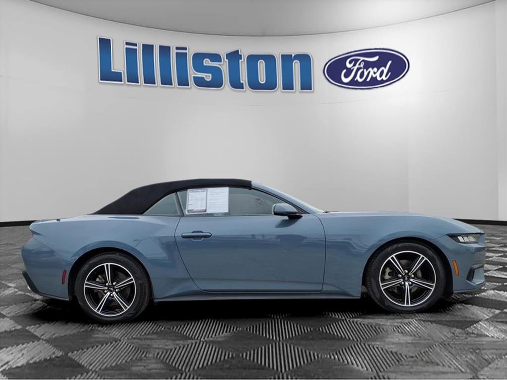 Used 2024 Ford Mustang Premium image 8