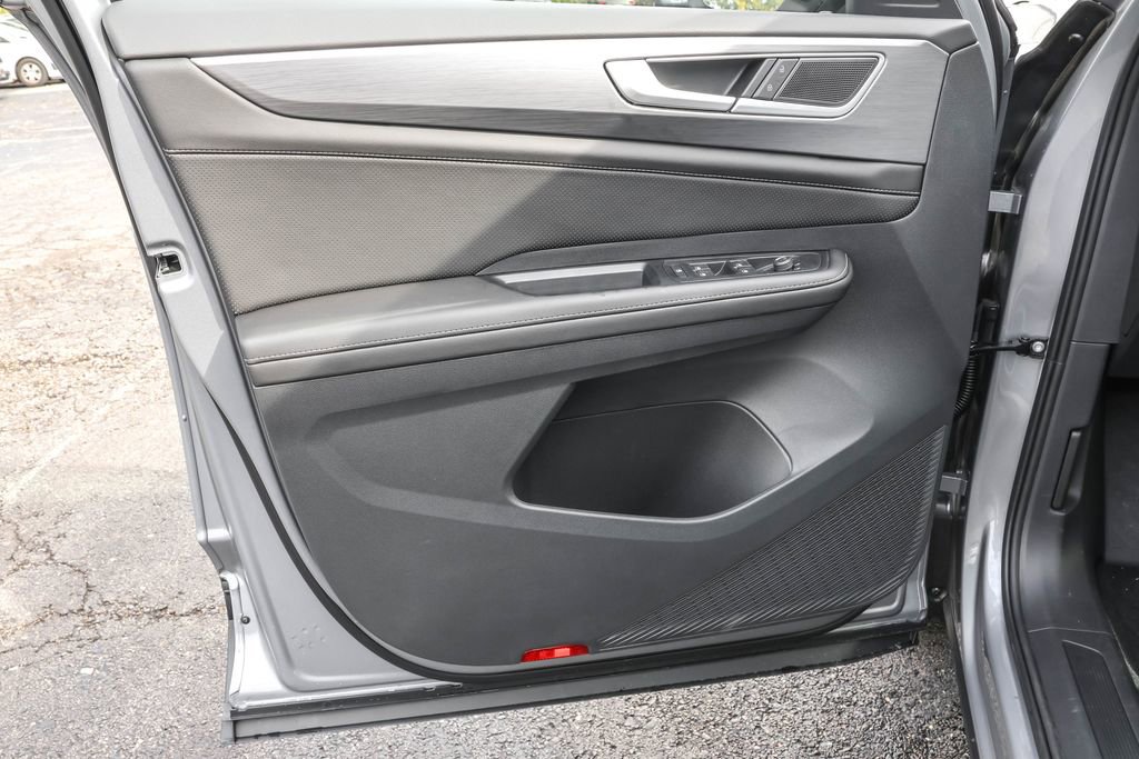 New 2026 Volkswagen Atlas Cross Sport SE AWD/4WD image 31