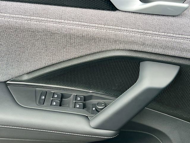 New 2025 Volkswagen Tiguan S image 17