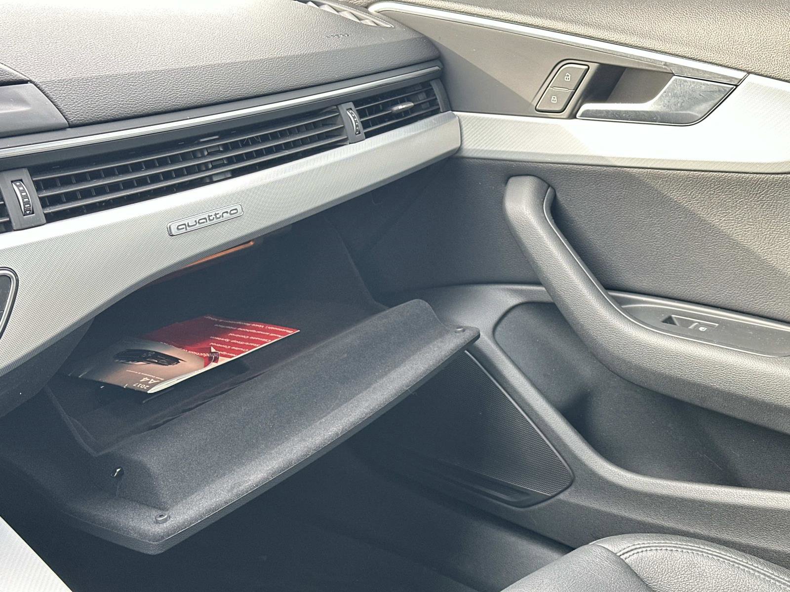 Used 2017 Audi A4 2.0T Premium image 31