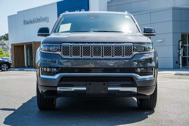 Used 2023 Jeep Grand Wagoneer 4WD w/ Flexible Seating Group image 2