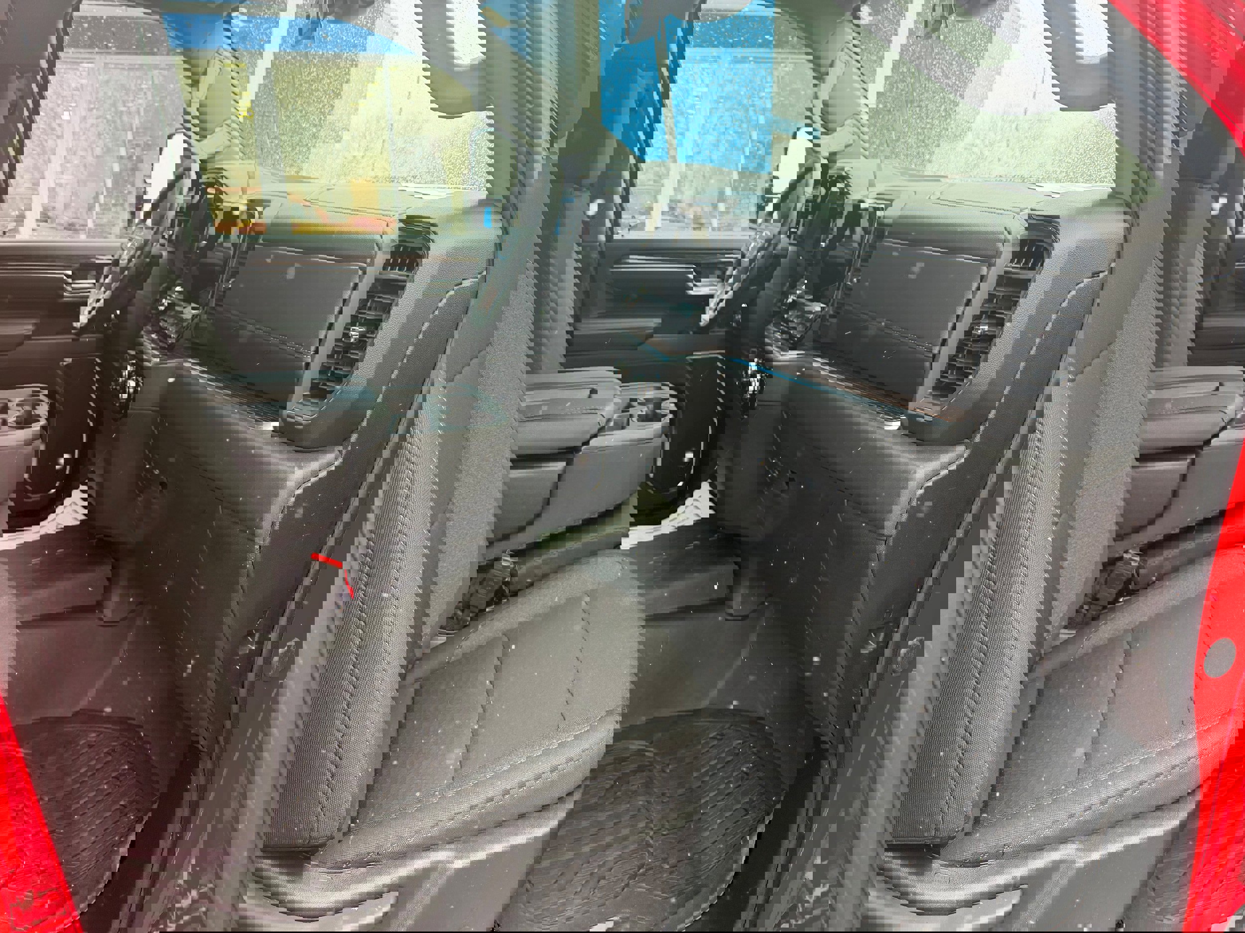 Used 2025 GMC Sierra 3500 SLE w/ SLE Convenience Package image 2