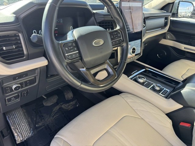 Used 2022 Ford Expedition Platinum image 13