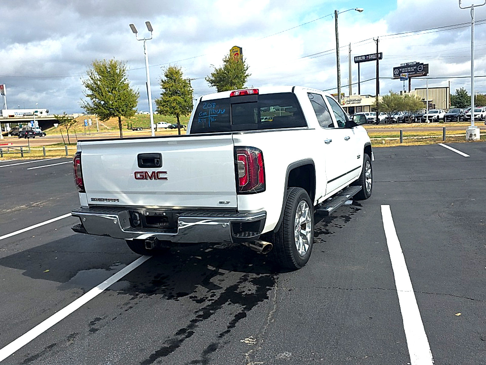 Used 2018 GMC Sierra 1500 SLT w/ Texas SLT Premium Package AWD/4WD image 8