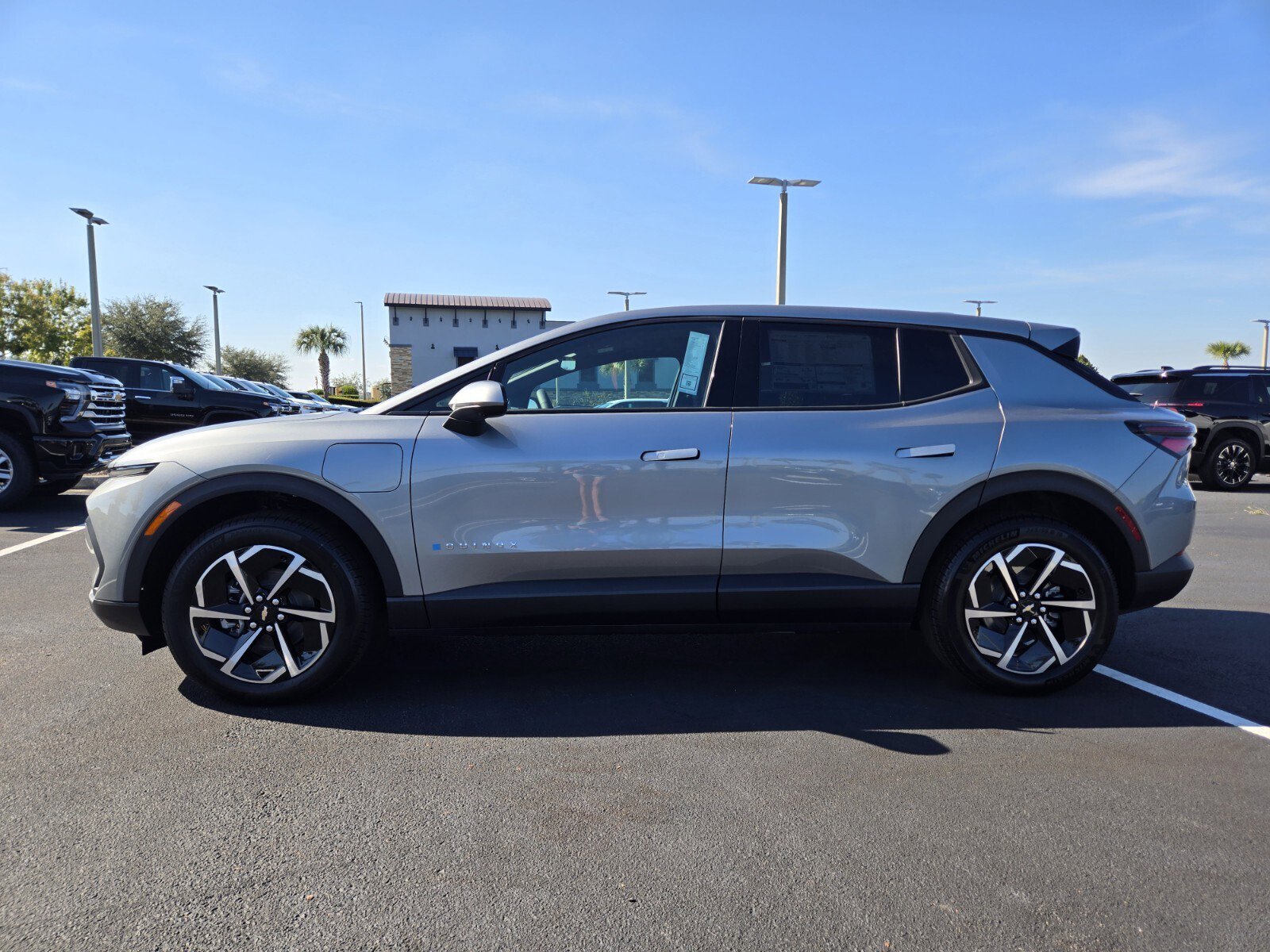 New 2026 Chevrolet Equinox EV LT image 3