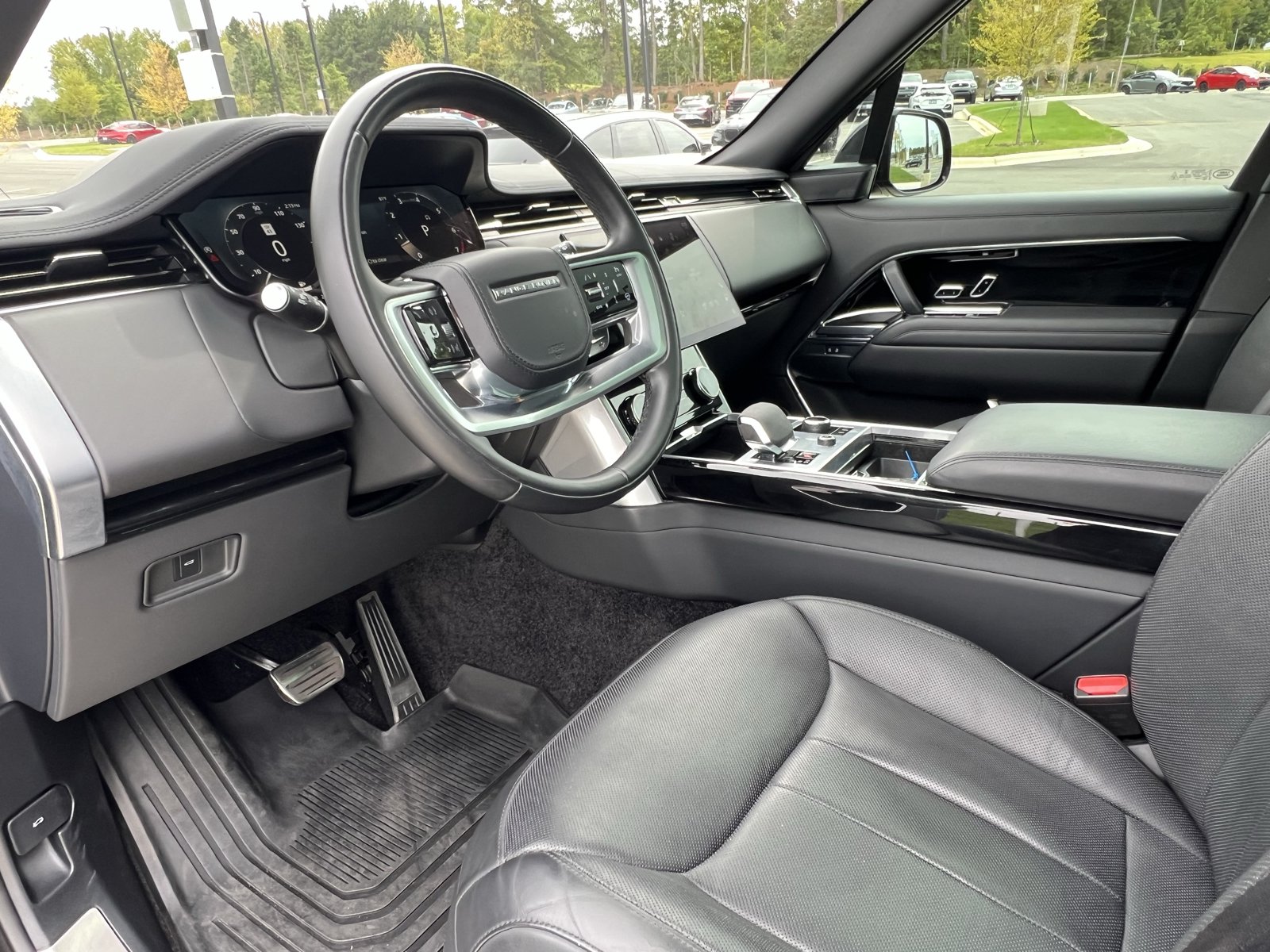 Used 2023 Land Rover Range Rover SE AWD/4WD image 16