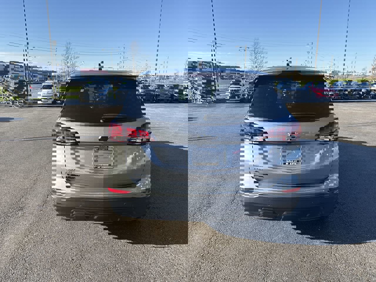 Used 2024 Chevrolet Equinox LS w/ LS Convenience Package image 18