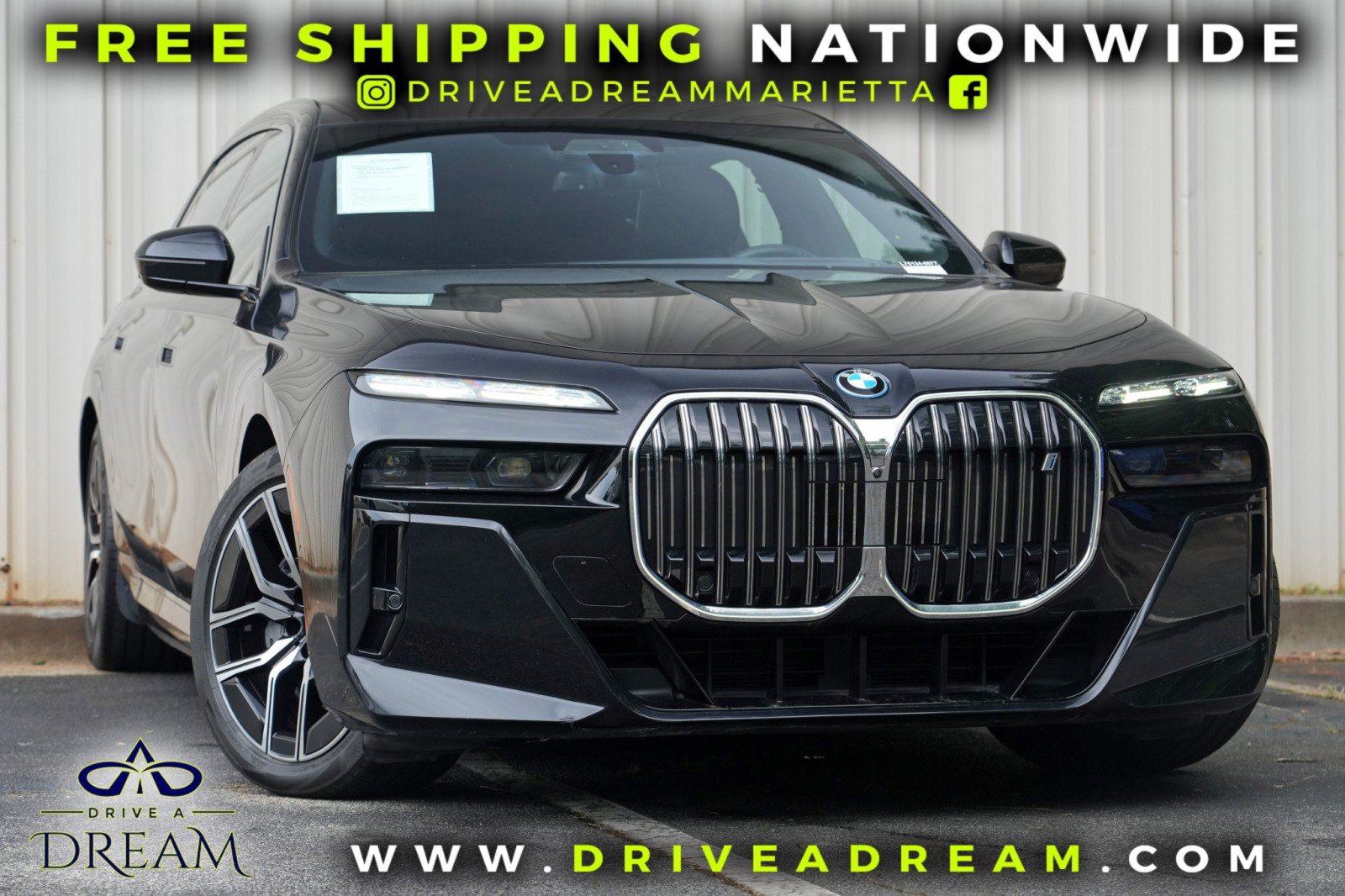 Used 2023 BMW i7 xDrive60 w/ Executive Package 2 AWD/4WD image 2