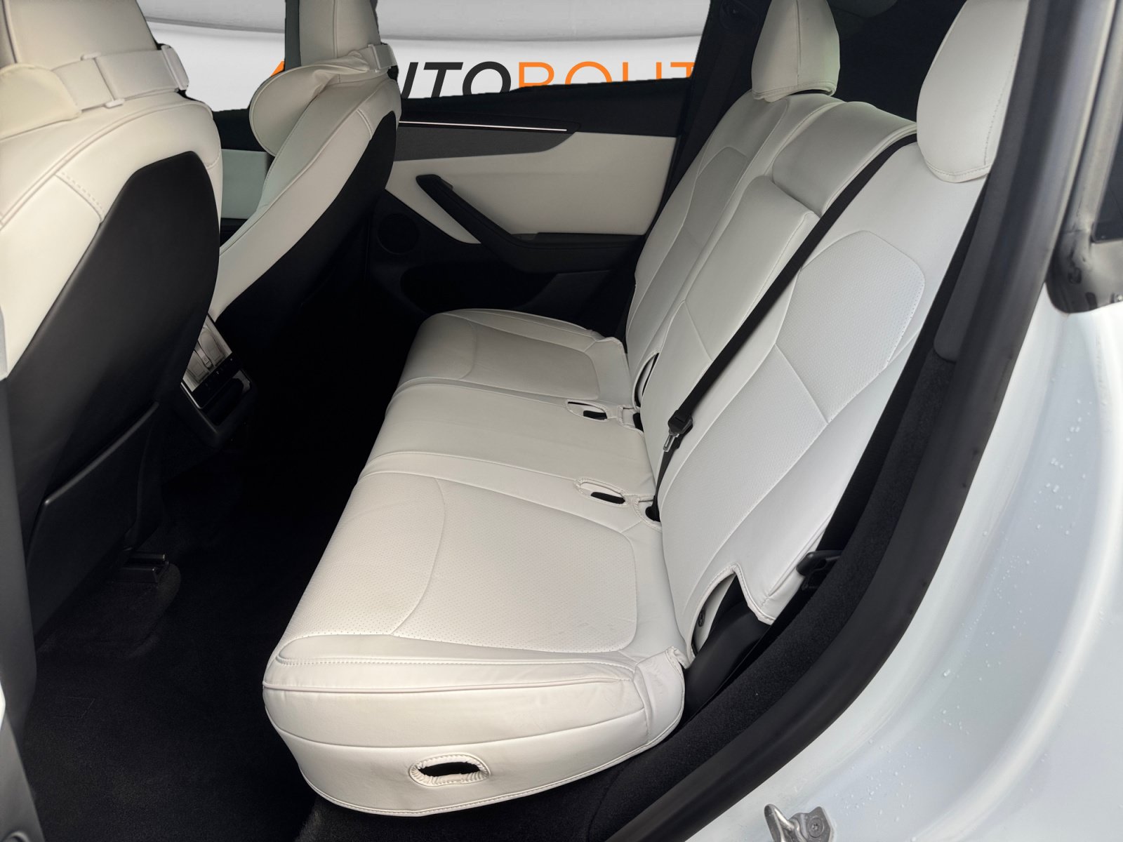 Used 2026 Tesla Model Y AWD image 14