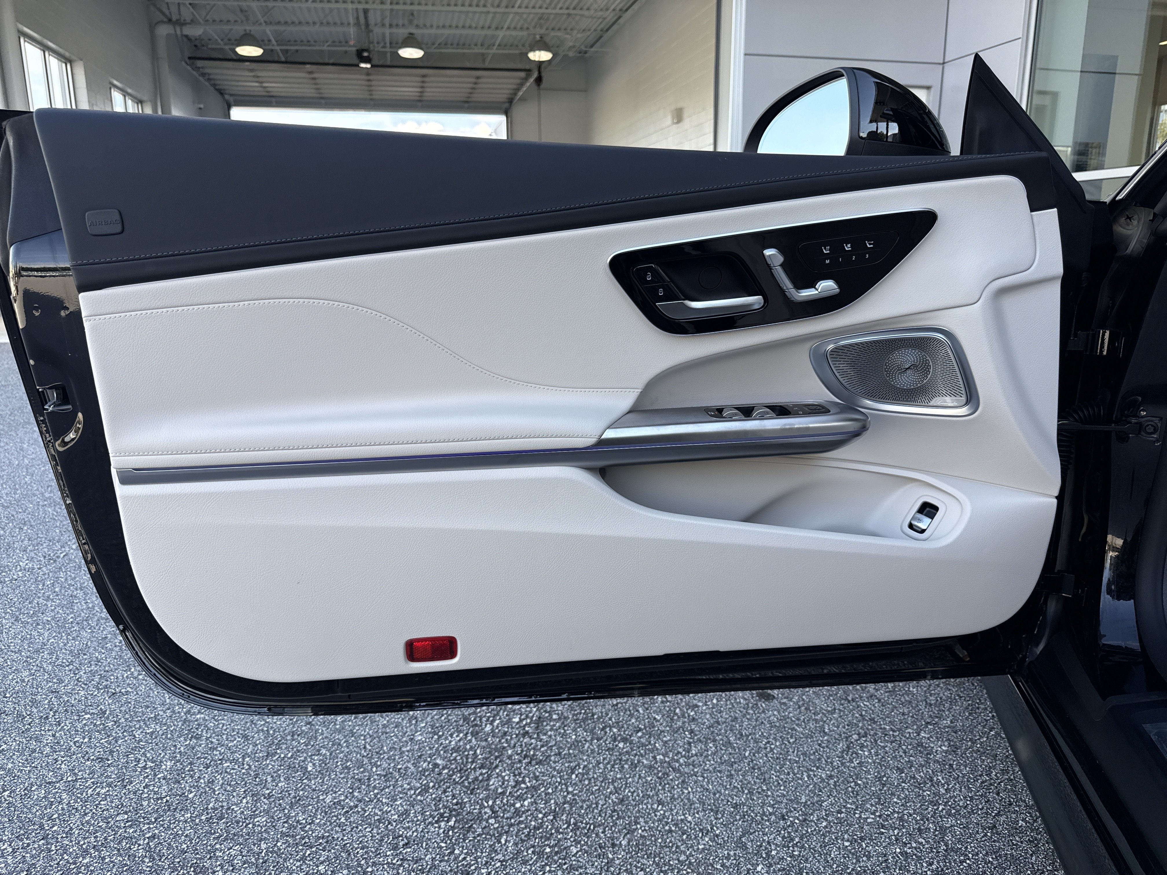 New 2027 Mercedes-Benz CLE 300 4MATIC Cabriolet image 16