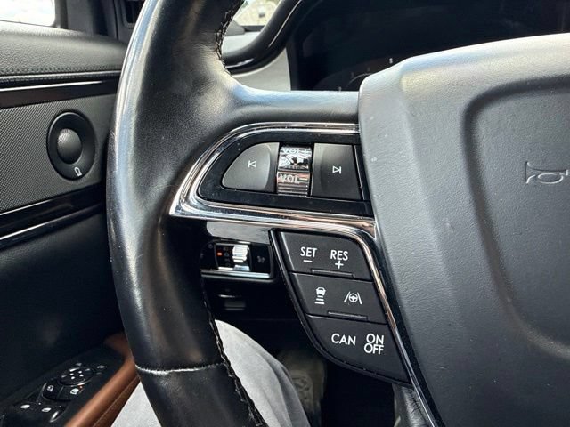 Used 2023 Lincoln Nautilus Reserve w/ Equipment Group 201A AWD/4WD image 24