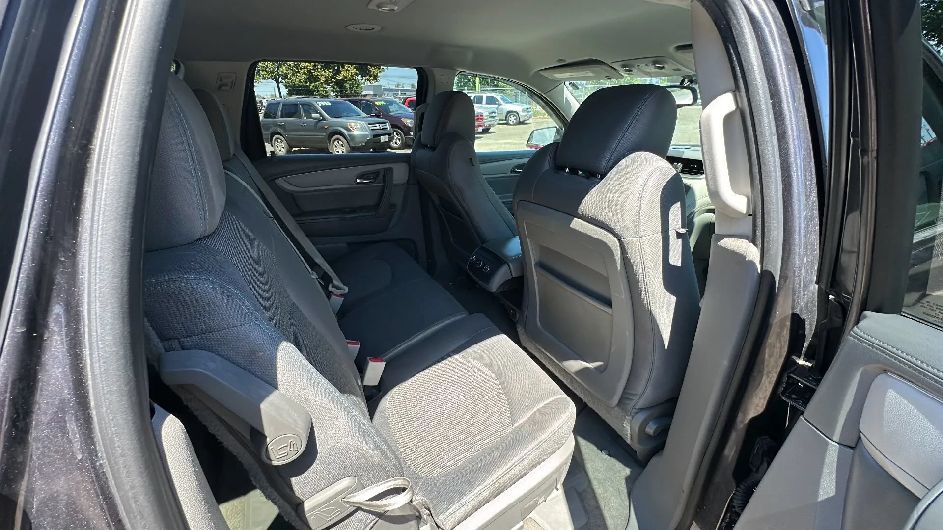 Used 2015 Chevrolet Traverse LS AWD/4WD image 13
