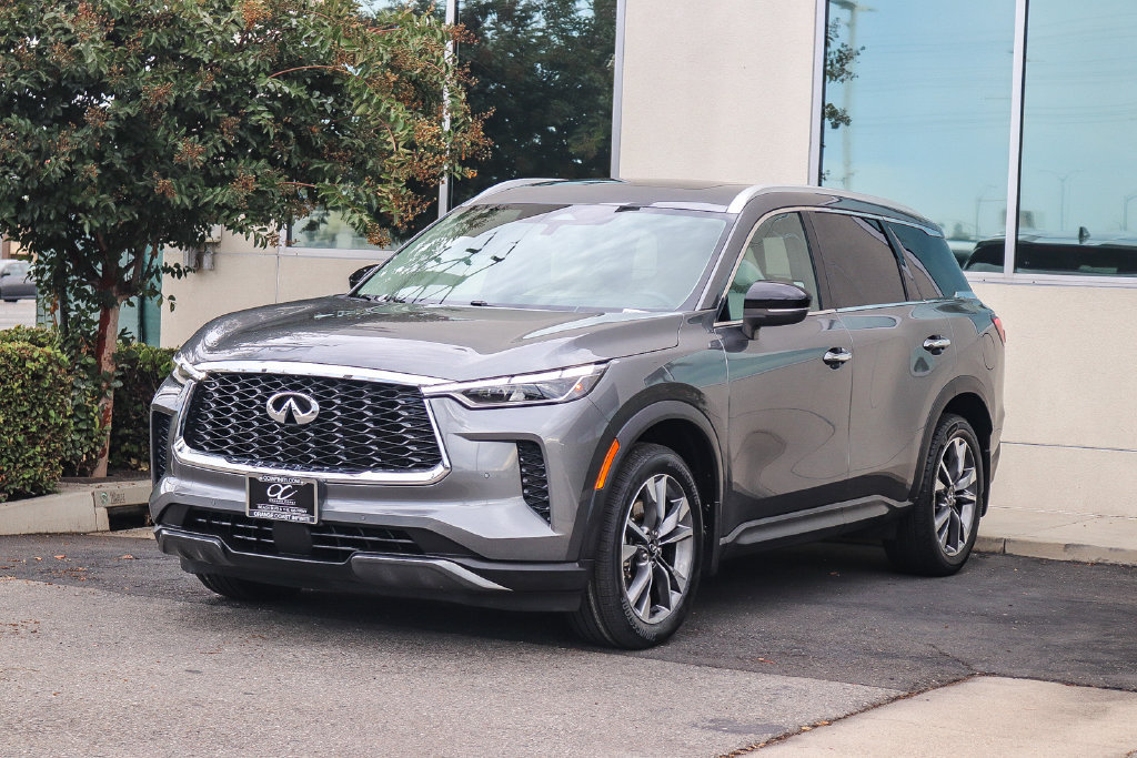 Certified 2022 INFINITI QX60 Luxe w/ Cargo Package FWD image 3