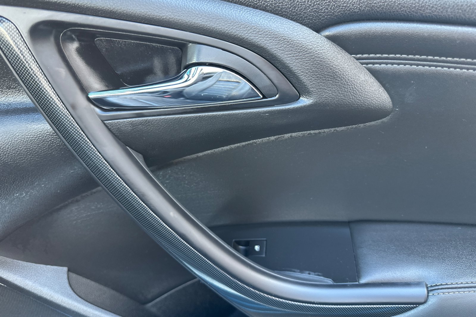 Used 2017 Buick Cascada Sport Touring FWD image 21