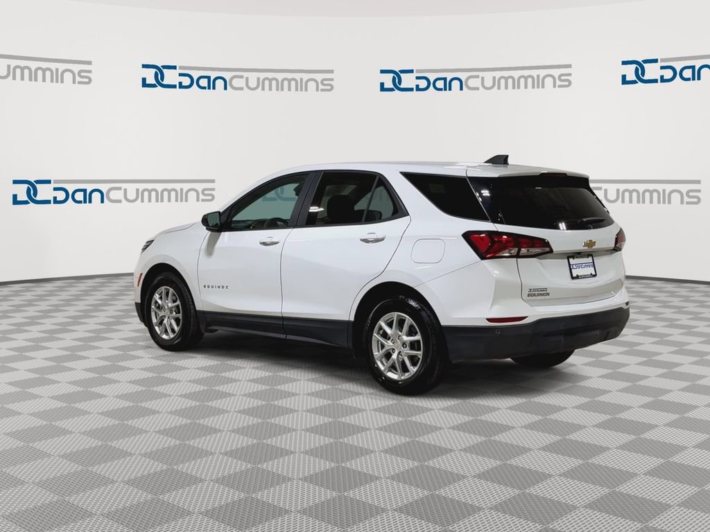 Used 2022 Chevrolet Equinox LS w/ LS Convenience Package image 6