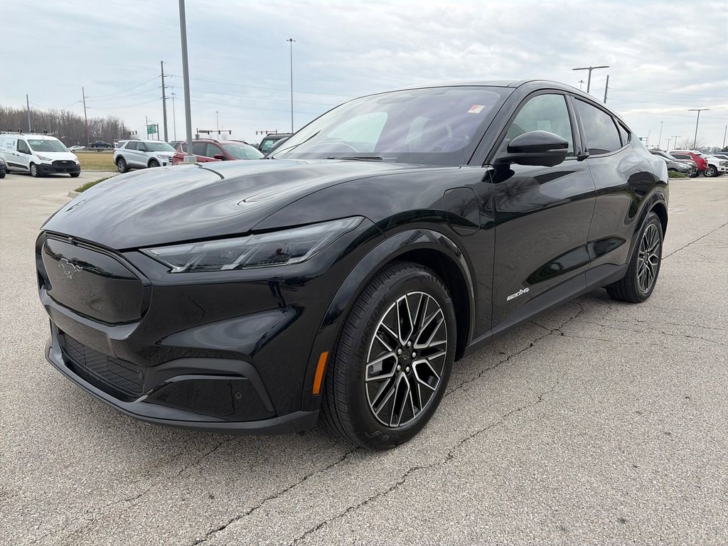 Used 2025 Ford Mustang Mach-E Premium image 3