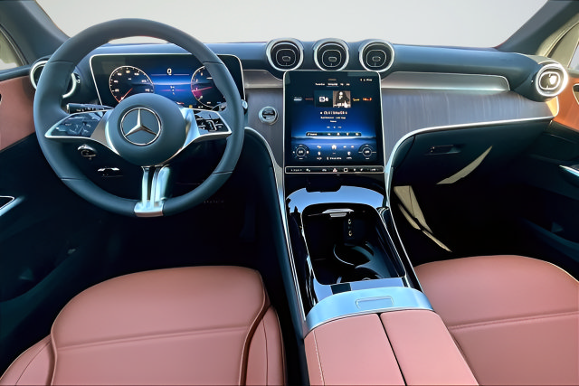 Certified 2026 Mercedes-Benz GLC 300 4MATIC image 6