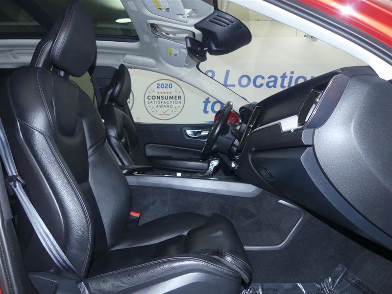 Used 2019 Volvo XC60 T5 Inscription image 8