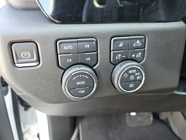 Used 2024 Chevrolet Silverado 1500 High Country image 16