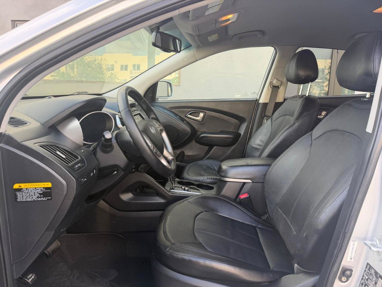 Used 2012 Hyundai Tucson Limited FWD image 17