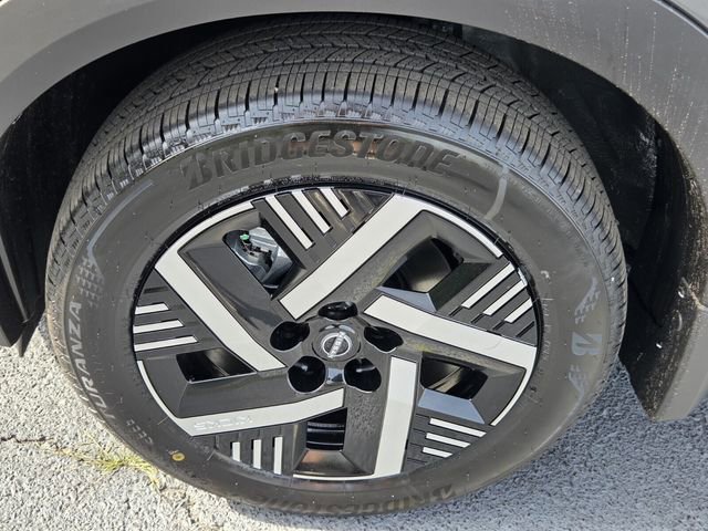 New 2026 Nissan Kicks SV FWD image 14