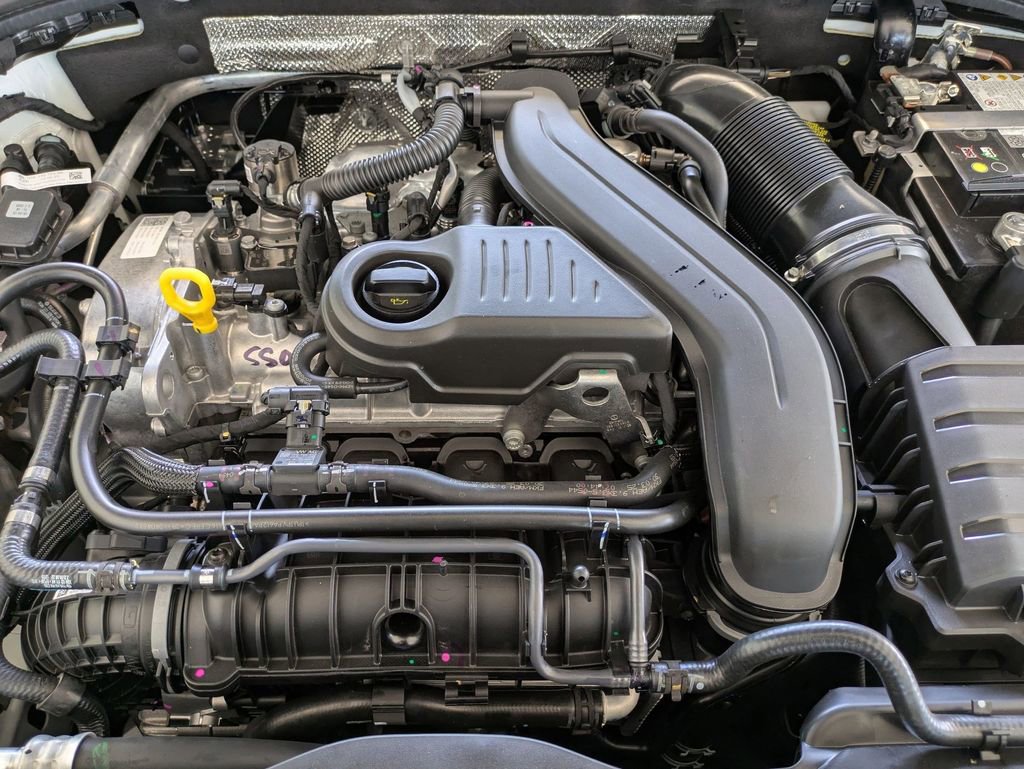 Certified 2025 Volkswagen Jetta Sport FWD image 25