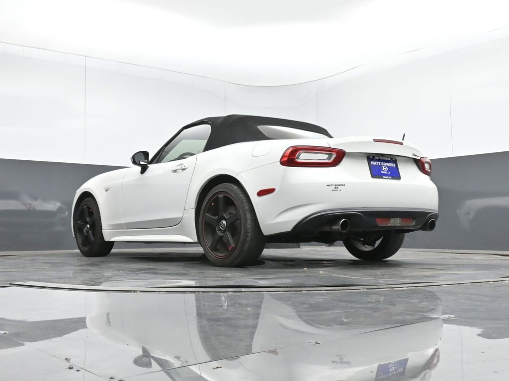 Used 2019 FIAT 124 Spider Classica w/ Technology Group image 39