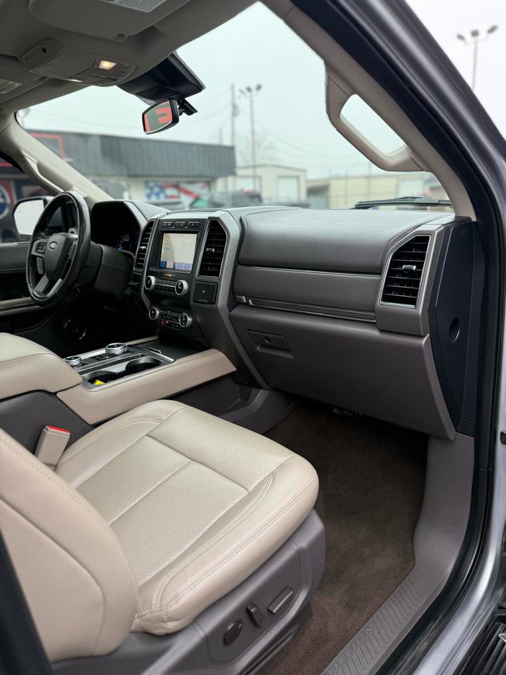 Used 2021 Ford Expedition Max XLT image 10