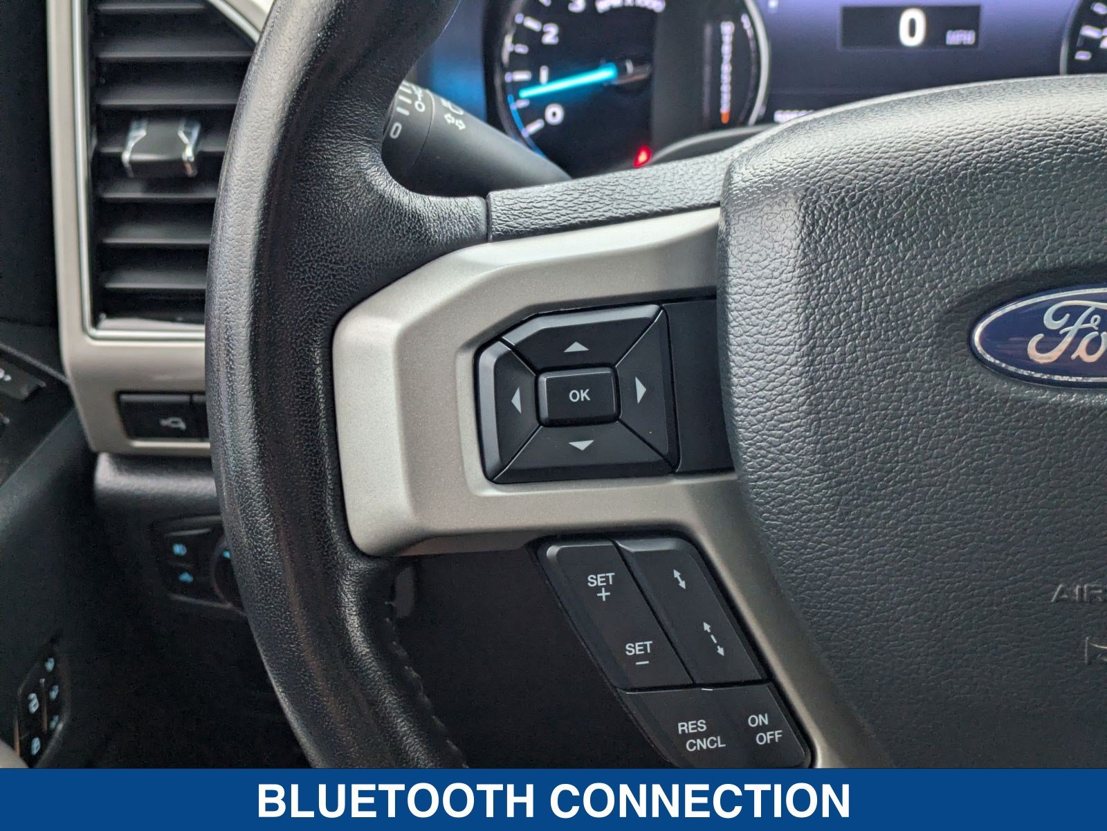 Used 2022 Ford F350 Lariat w/ Lariat Ultimate Package AWD/4WD image 26