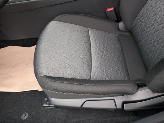 New 2027 Nissan Sentra SV w/ SV Convenience Package FWD image 18