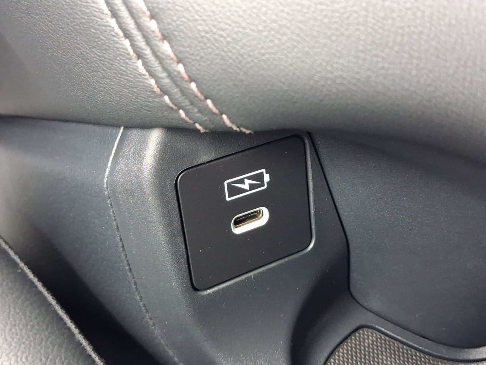 Used 2027 Honda HR-V EX-L image 29
