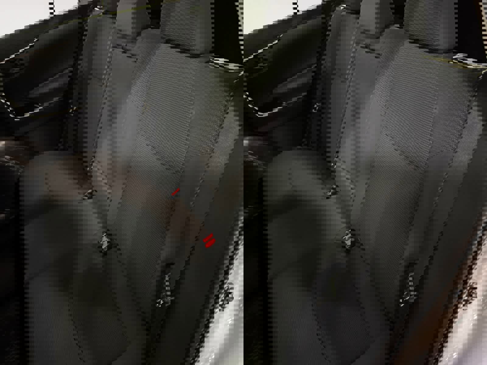 Used 2021 Toyota RAV4 LE image 17