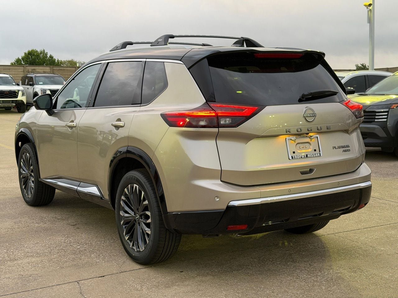 New 2026 Nissan Rogue Platinum AWD/4WD image 7