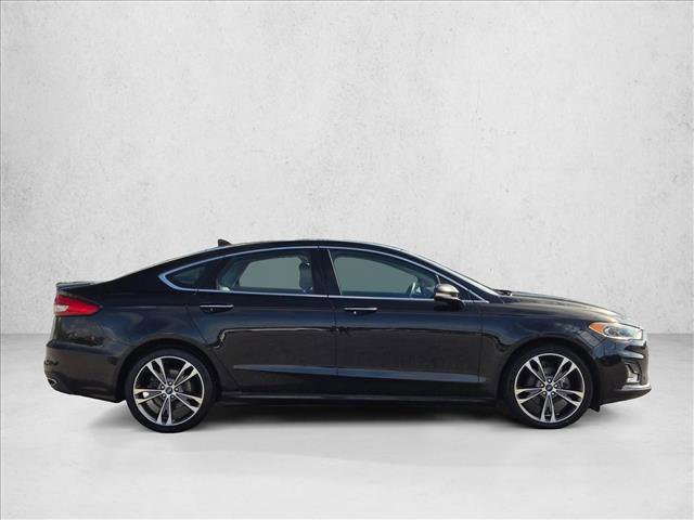 Used 2020 Ford Fusion Titanium image 4