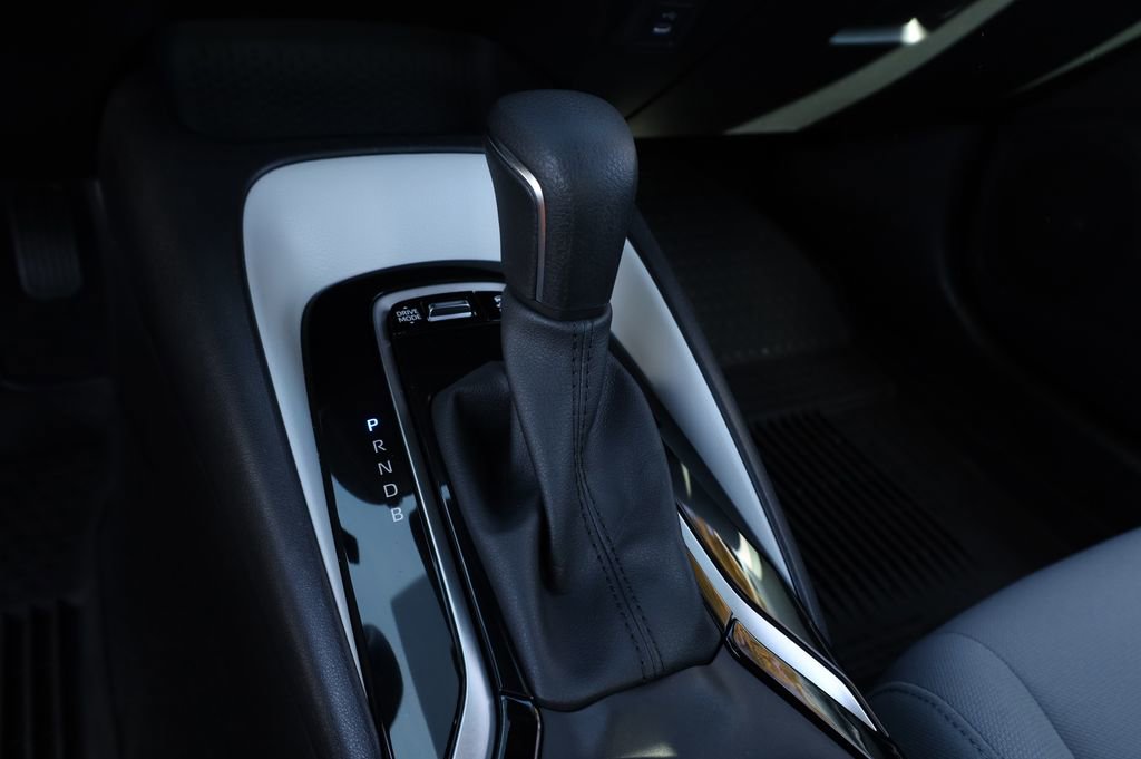 Used 2024 Toyota Corolla SE image 6