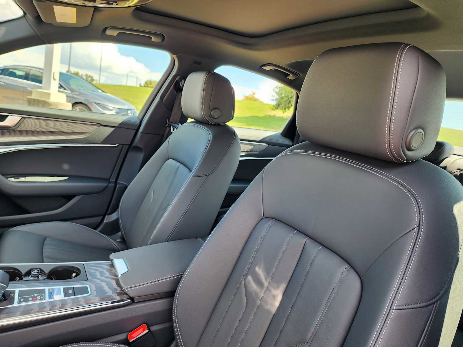 Used 2025 Audi A6 2.0T Premium image 9