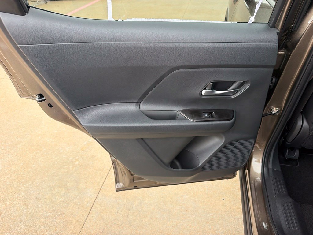 New 2027 Nissan Kicks SR AWD/4WD image 15