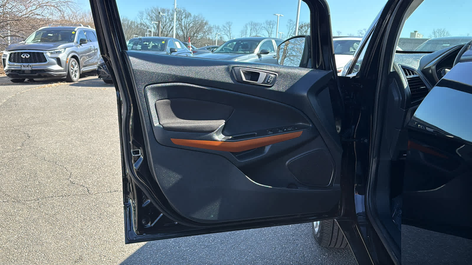 Used 2021 Ford EcoSport SE w/ SE Convenience Package image 11