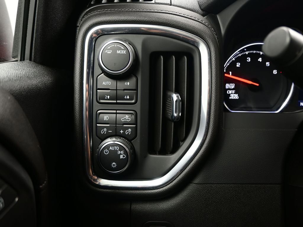 Used 2021 Chevrolet Silverado 1500 RST w/ Z71 Off-Road Package image 16