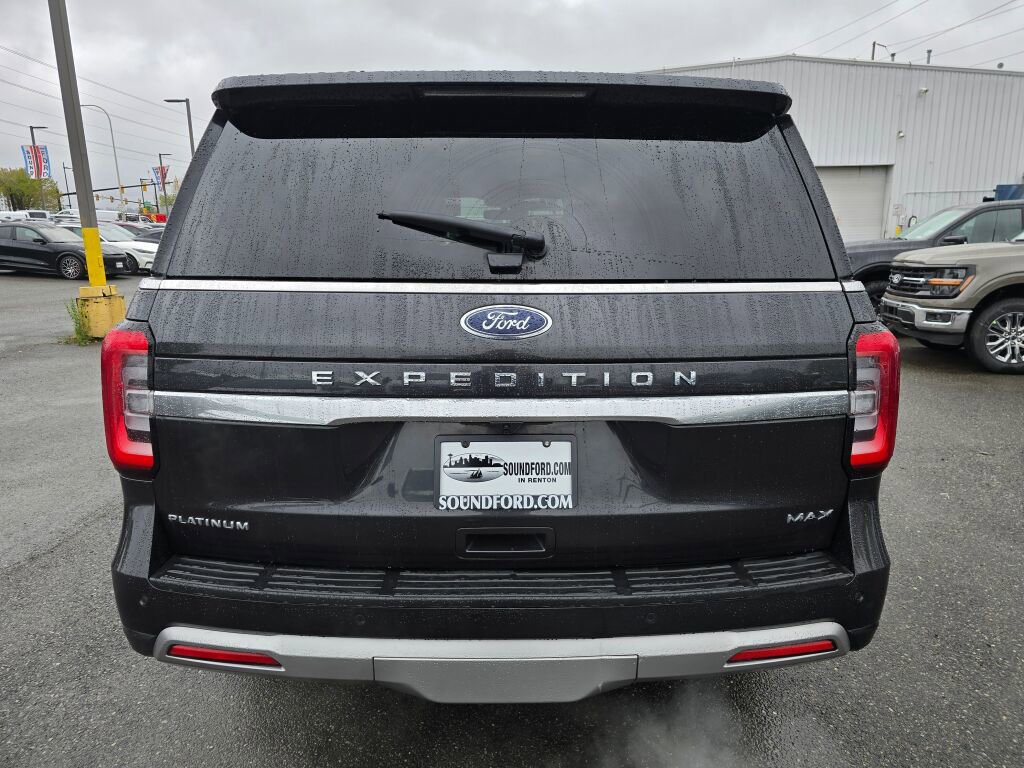 Used 2023 Ford Expedition Max Platinum AWD/4WD image 6