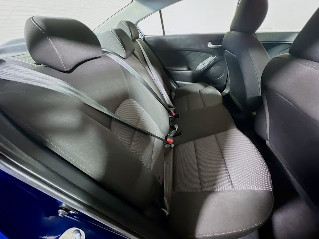 Used 2017 Kia Forte LX image 22