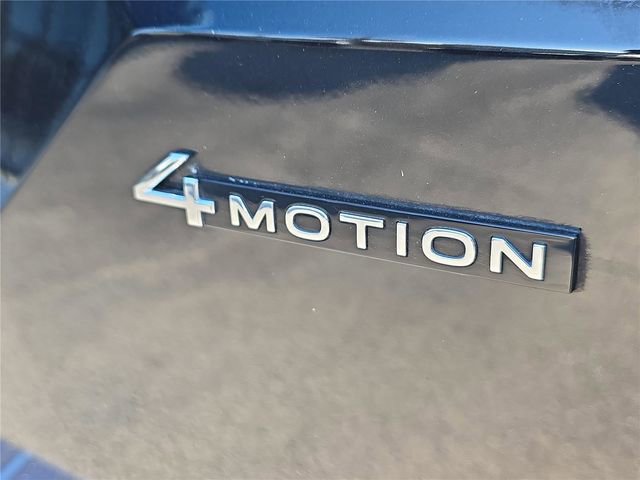 Used 2024 Volkswagen Atlas SEL Premium R-Line image 6