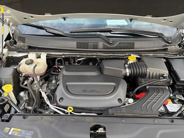 Used 2024 Chrysler Pacifica Touring-L FWD image 28
