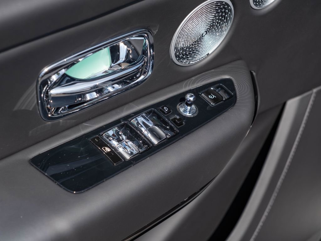 New 2026 Rolls-Royce Cullinan image 19